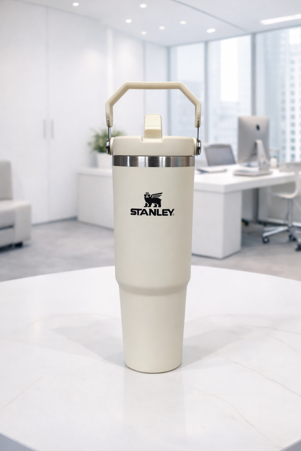 Premium 30oz (900ml) Insulated Flip Straw Tumbler – Leakproof Stainless Steel Travel Mug with Handle